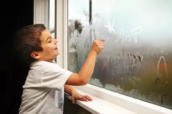 Kako smanjiti vlagu u sobi i cijelom stanu: nekoliko dobrih načina