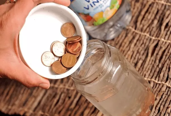 Kako i kako očistiti kovanice kod kuće od hrđe i oksidacije, ispravno i do sjaja