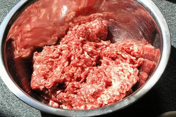 Kako hitro odmrzniti mleto meso brez mikrovalovne pečice doma: načini za odmrzovanje mletega piščanca, mesa in rib