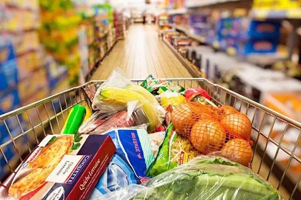 Popis proizvoda za tjedan i plan jelovnika za njih: mogućnosti za 2 osobe, obitelj s djetetom, za mršavljenje i vegetarijance