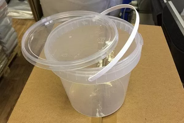 Zakaj vedra za majonezo ne zavržem - kaj lahko naredimo iz plastičnih posod