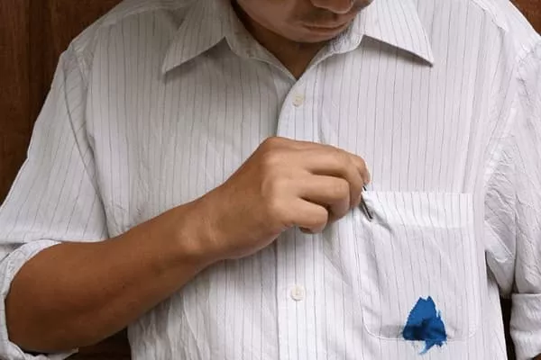 Kako oprati in kako odstraniti gel pero z oblačil: primerne kemikalije in ljudska zdravila