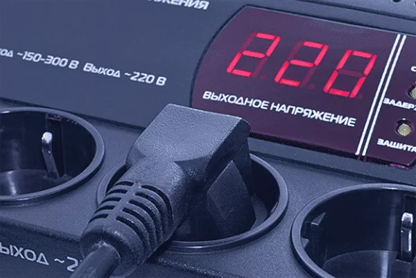 Potrebujem stabilizátor napätia pre počítač, TV, chladničku, bojler a práčku