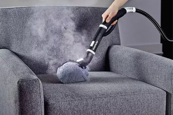 Kako očistiti sedežno garnituro s parnim čistilnikom: nasveti, opozorila, navodila za lastnike Karcher in drugih aparatov